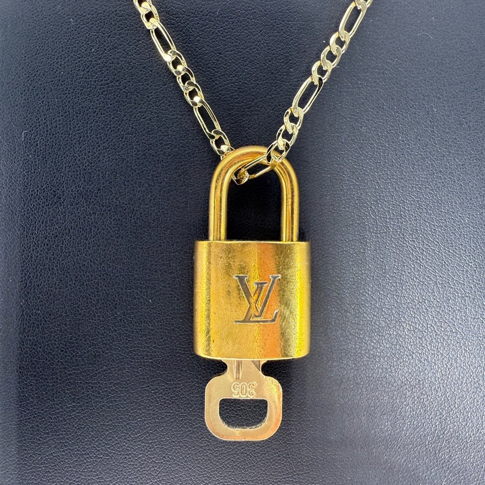 Authentic LV Louis Vuitton Padlock Key #305 w‎ Chain Necklace Pre-Loved Designer